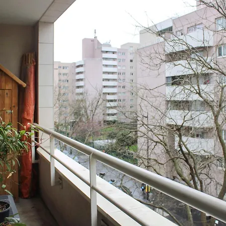 Apartment Large With Balcony